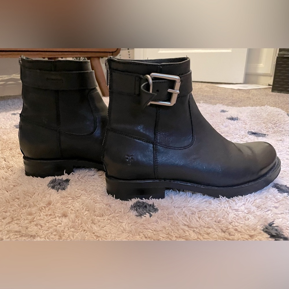 Frye genuine leather moto boots women’s size 6.5